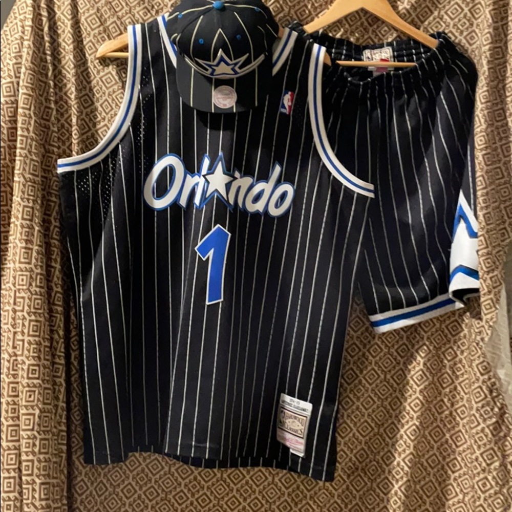 Penny Hardaway outfit with Hat